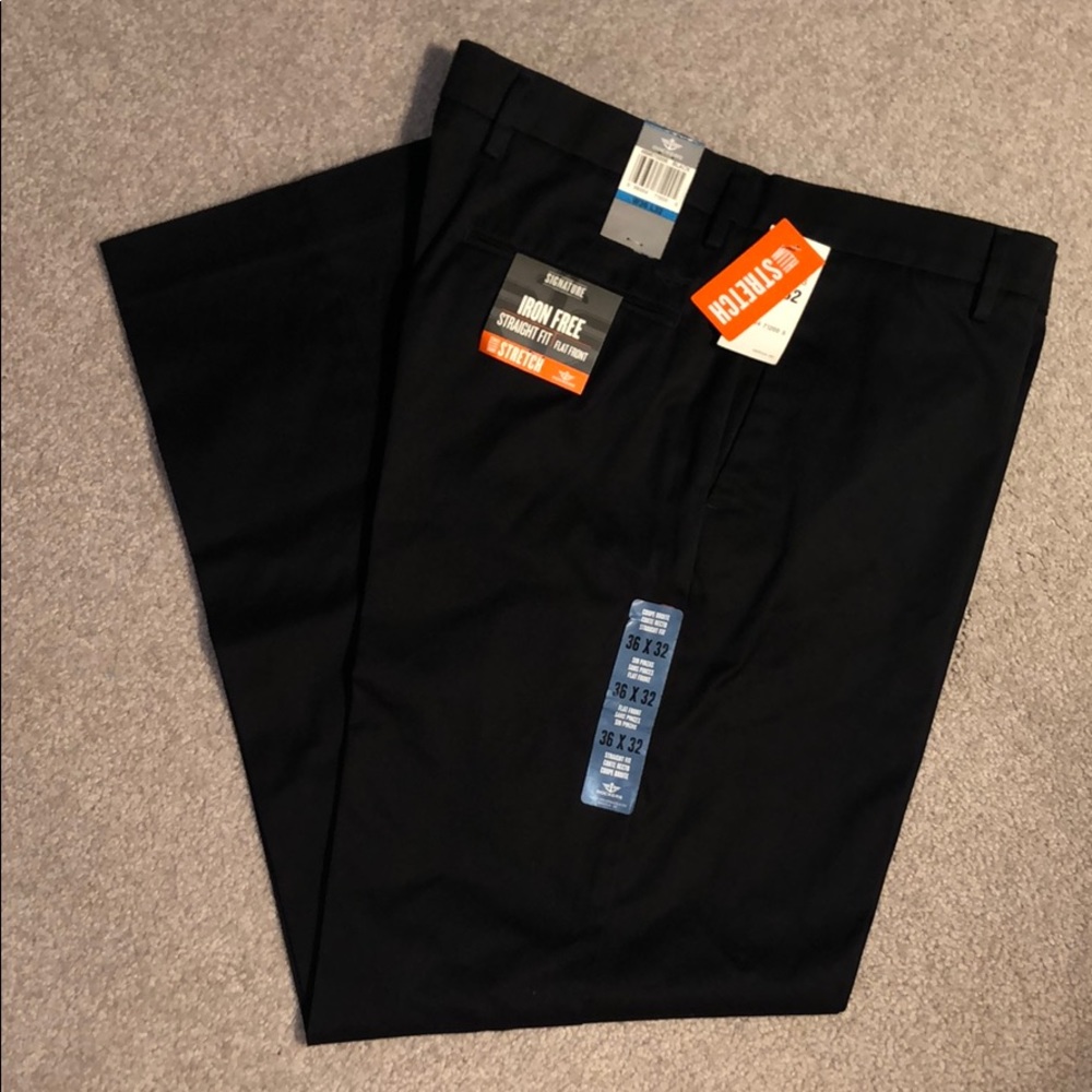 NWT Men’s Khaki Pants